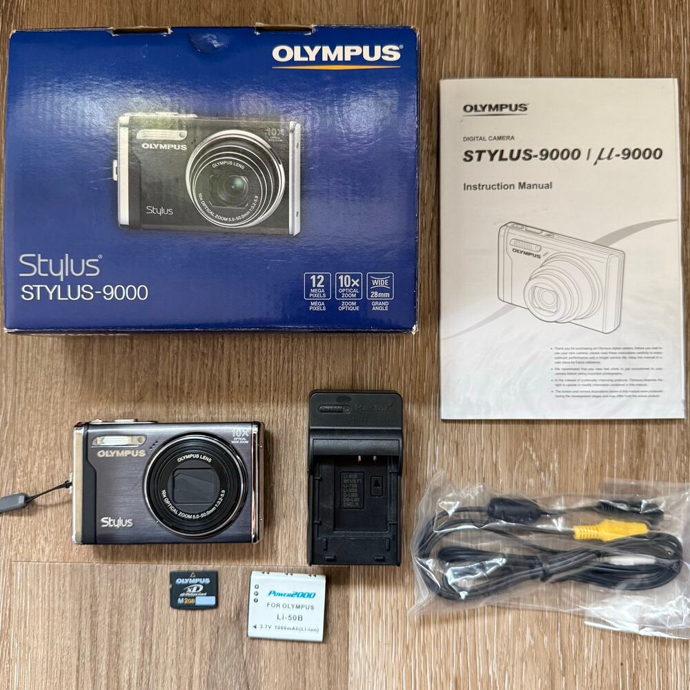 Olympus Stylus-9000 Digital Camera Black Original Box Charger in Original box